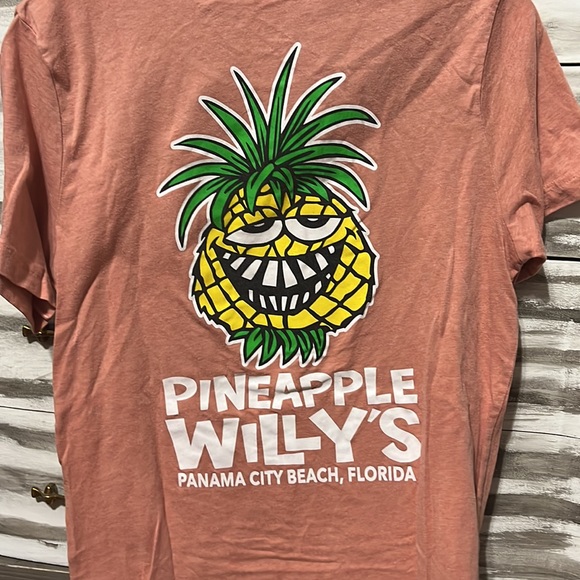 Pineapple Willy tee - Picture 2 of 3